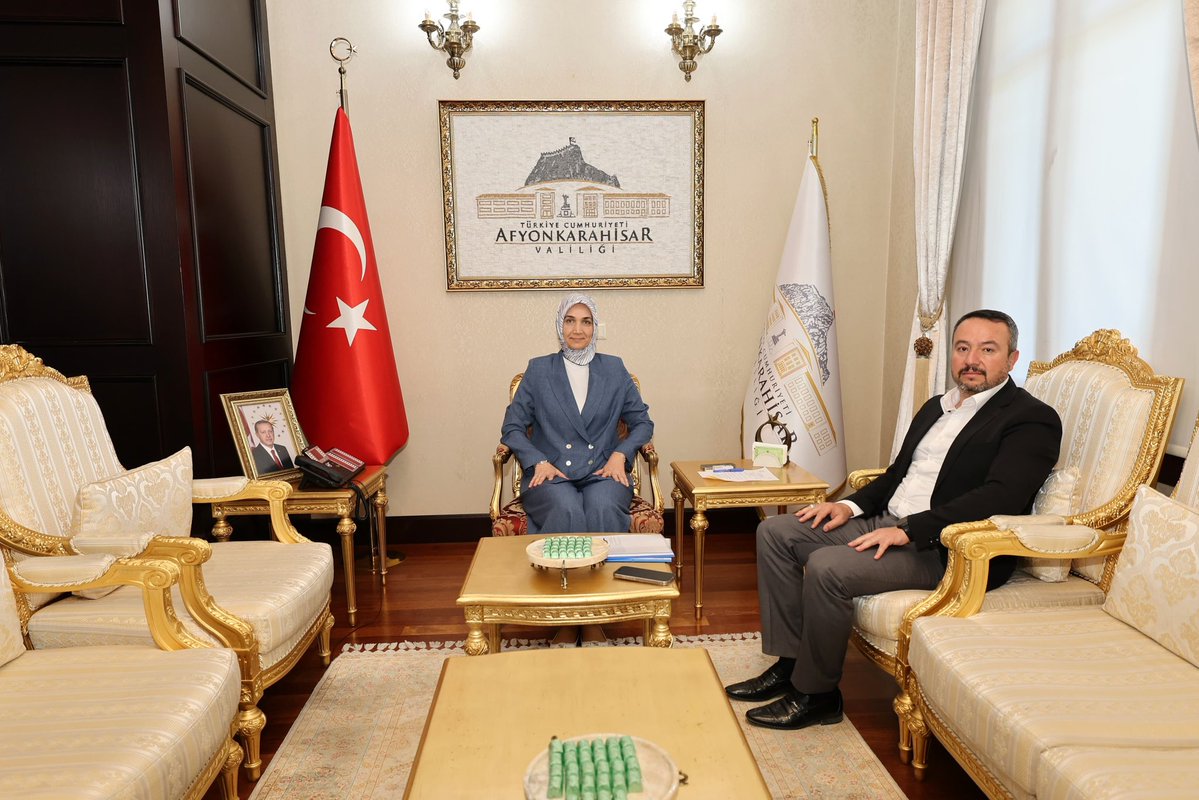 Afyonkarahisar Valisi Yiğitbaşı, Sandıklı Belediye Başkanı Öztaş'ı Kabul Etti