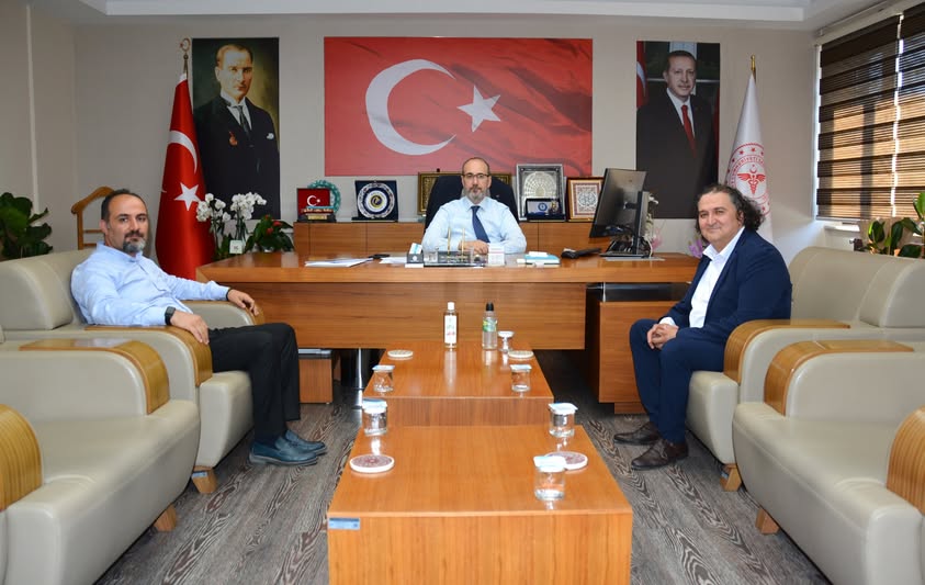 Afyonkarahisar İl Sağlık Müdürü Dr. Öztürk, AFSÜ Tıp Fakültesi Heyetini Ağırladı