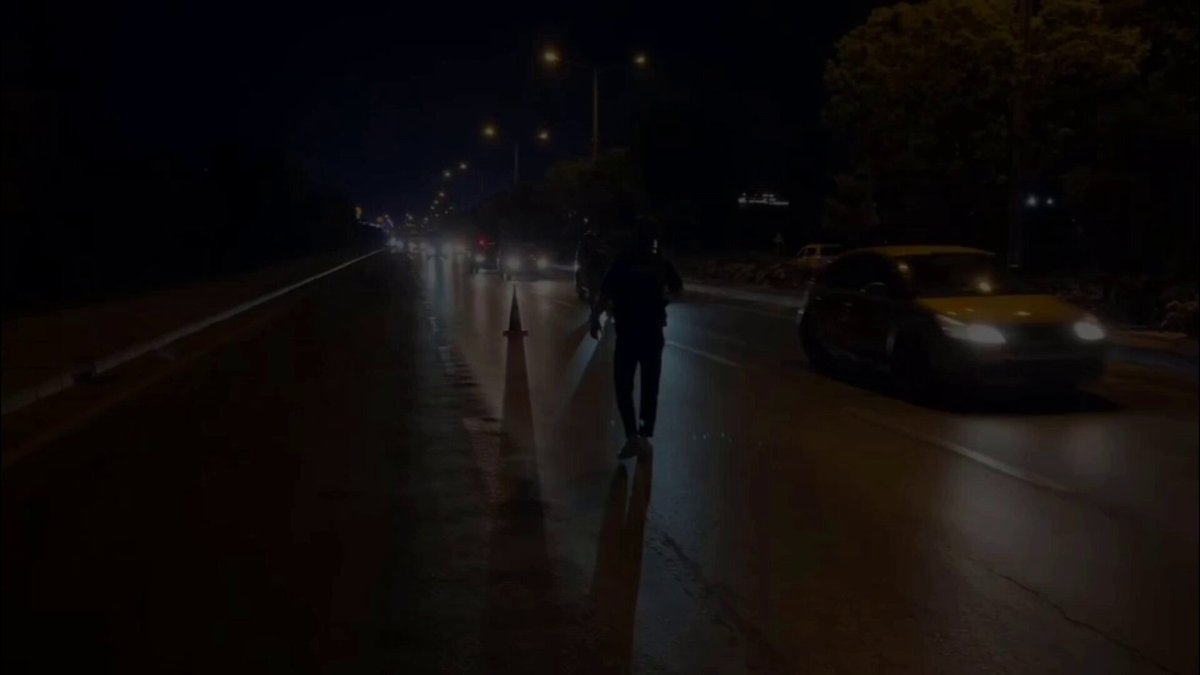 Afyonkarahisar'da Uyuşturucu Operasyonu: Araçta Peçeteye Emdirilmiş Uyuşturucu Ele Geçirildi