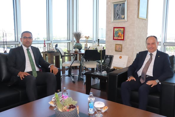 Afyonkarahisar İdare Mahkemesi Başkanı Ayna, Ticaret ve Sanayi Odası'na Veda Ziyareti Gerçekleştirdi