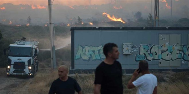 İzmir Yangınları: Elektrik Hatları İddiası Tartışma Yarattı