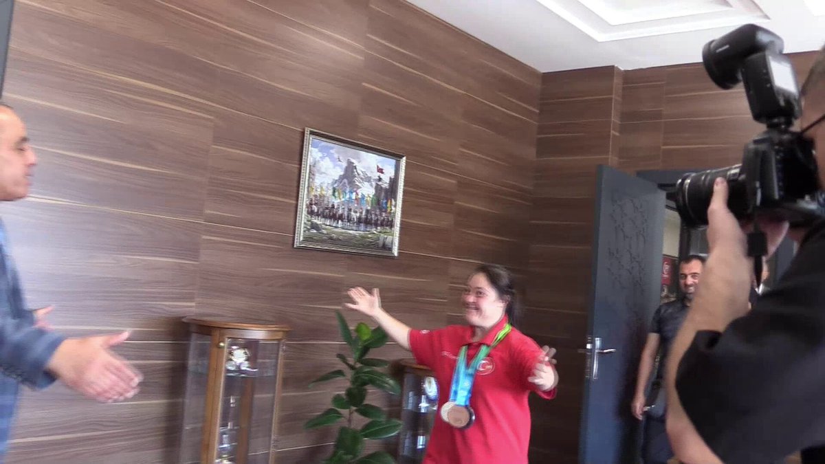 Afyonkarahisar'dan Avrupa Şampiyonu: Münevvere Yılmaz Gümüş Madalya Kazandı