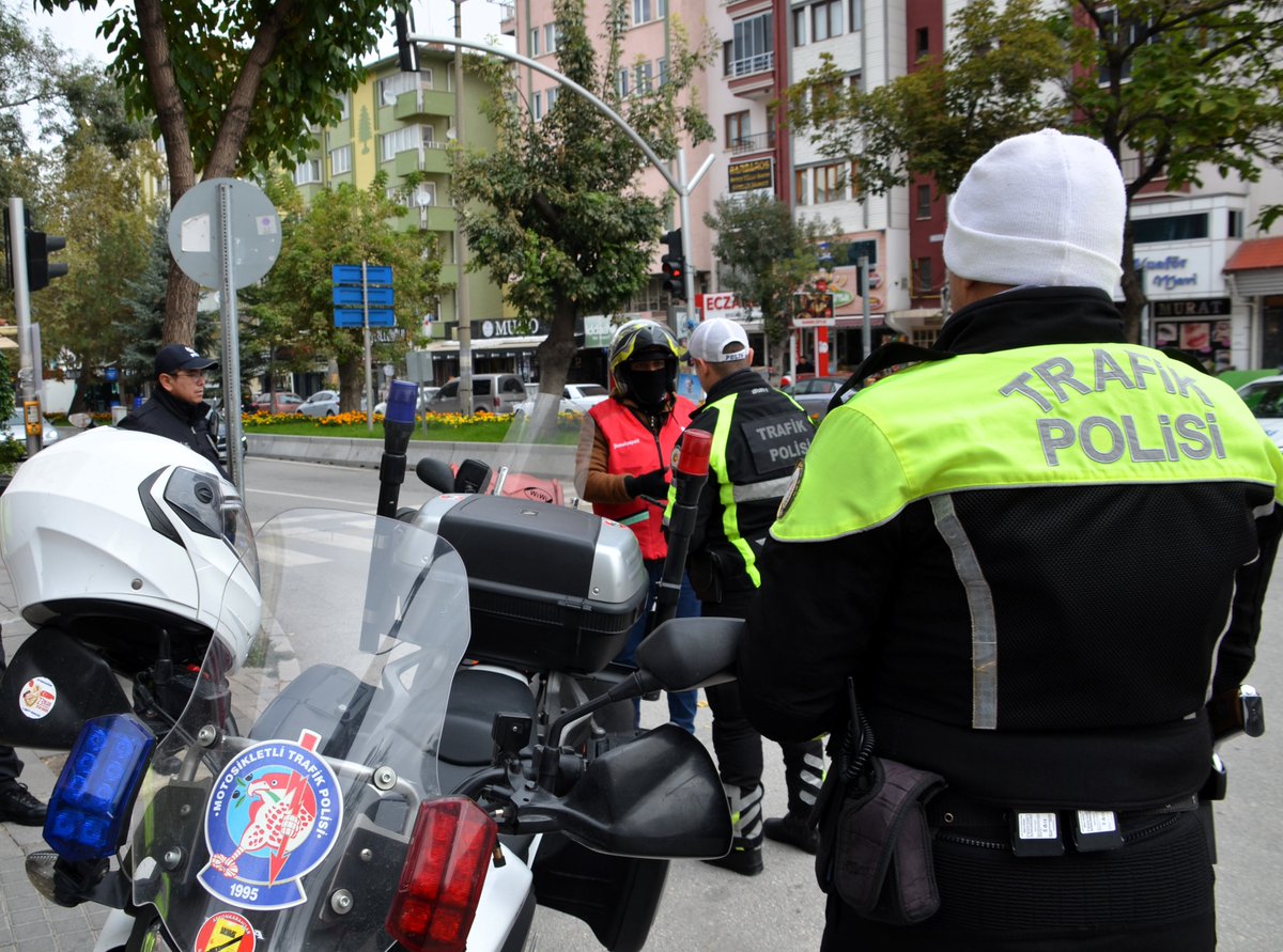 Afyonkarahisar'da Motosiklet ve Elektrikli Bisikletlere Yönelik Denetimler Yapıldı