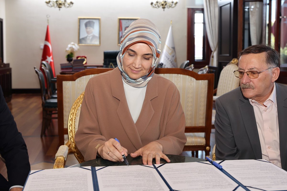 Afyonkarahisar'da Tüp Bebek Merkezi İçin Protokol İmzalandı