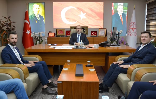 Afyonkarahisar İl Sağlık Müdürü Öztürk, AK Parti Gençlik Kolları ile İstişare Toplantısı Yaptı