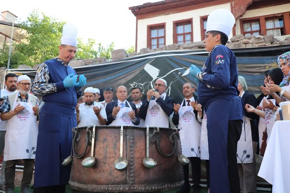 Afyonkarahisar'da Aşure Günü Etkinliği Düzenlendi