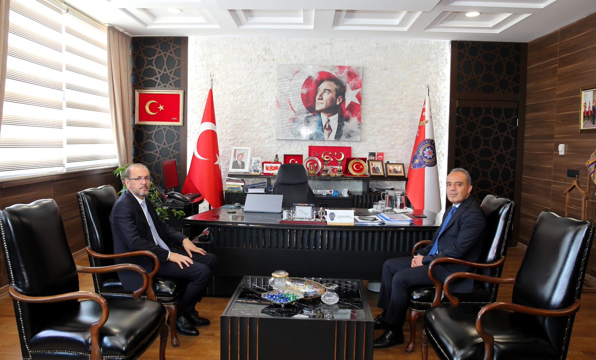 AFSÜ Rektörü Nurullah Okumuş Sağlık Bakan Yardımcısı Oldu