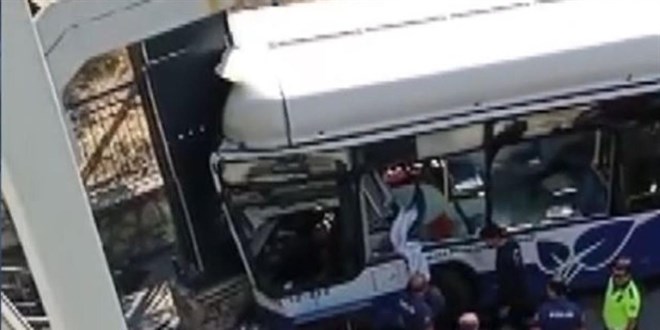 Ankara Keçiören'de EGO Otobüsü Kazası: 20 Yaralı