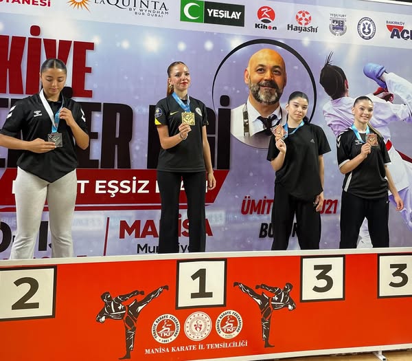 Afyonkarahisar Karatecileri Türkiye Premier Ligi'nde Zirveye Çıktı