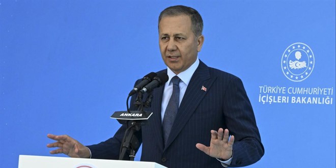 Düzensiz Göçmen Tespit Oranı Yüzde 18'e Düştü: İçişleri Bakanı Yerlikaya Açıklama Yaptı