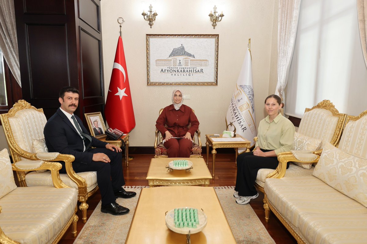 Afyonkarahisar Valisi Yiğitbaşı, Şanlıurfa’ya Tayin Olan Koruma Ekibi Görevlisini Uğurladı