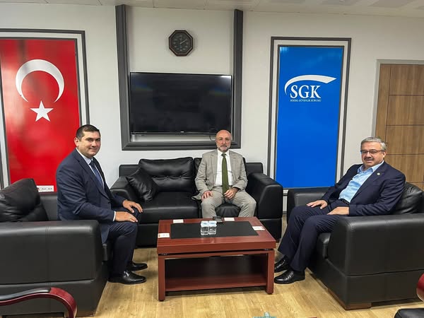 AK Parti Afyonkarahisar İl Başkanı Şahin, Yeni SGK İl Müdürü Çelikbaş’ı Ziyaret Etti
