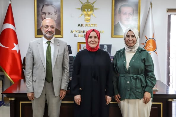 AK Parti Afyonkarahisar'da Kadın Kolları Değerlendirme Toplantısı Yapıldı