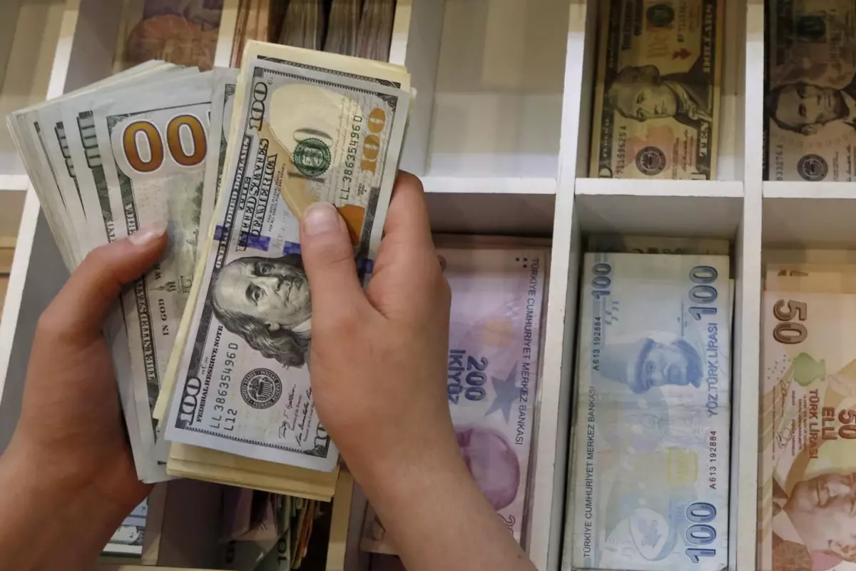 Merkez Bankası Yıl Sonu Tahminlerini Açıkladı: Dolar ve Enflasyon Beklentisi Yükseldi