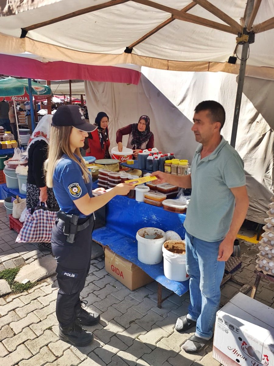 Afyonkarahisar'da Semt Pazarlarında Bilgilendirme Çalışmaları Yapıldı