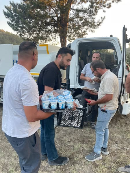 Afyonkarahisar'da Orman Yangını Sonrası Soğutma Çalışmalarına Destek