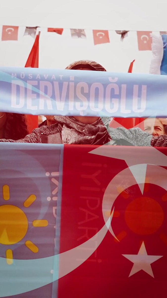 İyi Parti Milletvekili Hakan Şeref Olgun, Bursa'da İstiklal Marşını Okuma Etkinliği Düzenliyor