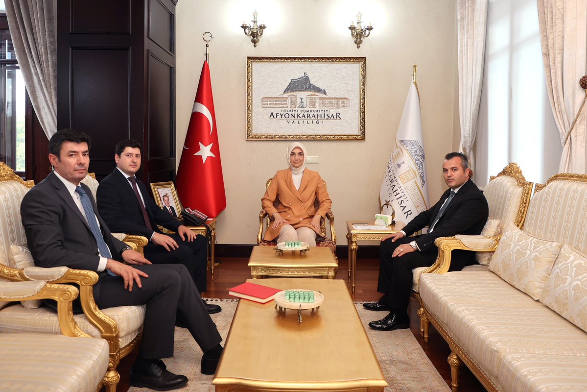 Afyonkarahisar Valisi Güran Yiğitbaşı, Vergi Müfettişleriyle Bir Araya Geldi