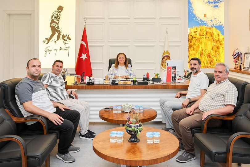 Afyonkarahisar Belediye Başkanı Köksal, Esnaf Odası ve Sanayi Sitesi Temsilcileriyle Buluştu