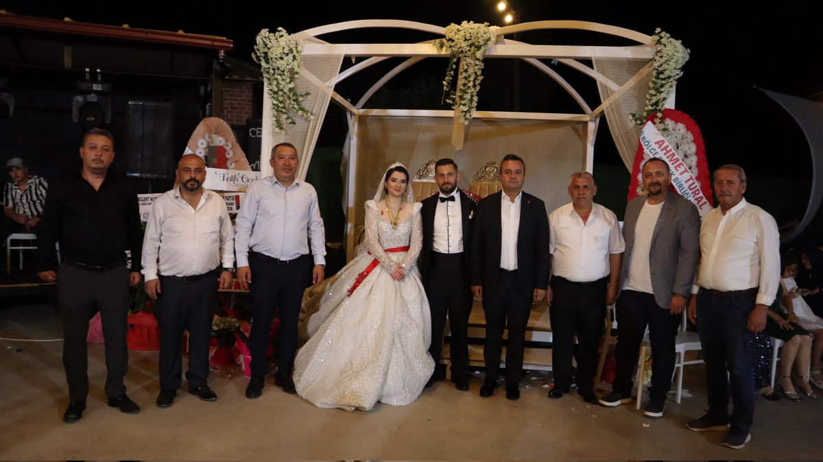 CHP Afyonkarahisar İl Başkanı Erhan, Düğün Törenine Katıldı