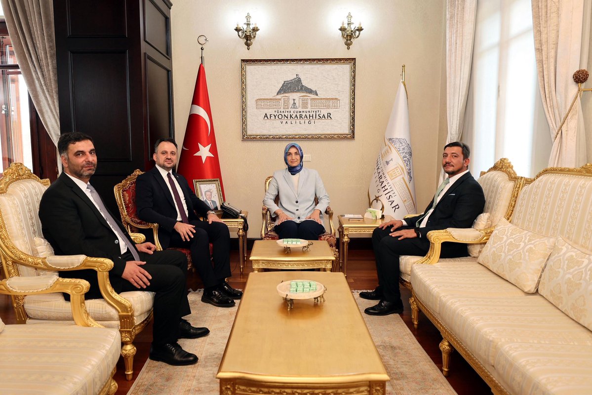Afyonkarahisar Valisi Güran Yiğitbaşı, Gençlik ve Spor Bakan Yardımcısı Eminoğlu'nu Ağırladı