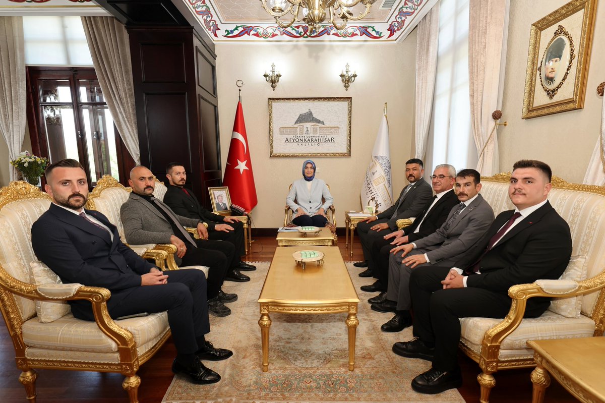 Afyonkarahisar Valisi Yiğitbaşı, Ülkü Ocakları Başkanı Çetinkaya'yı Kabul Etti