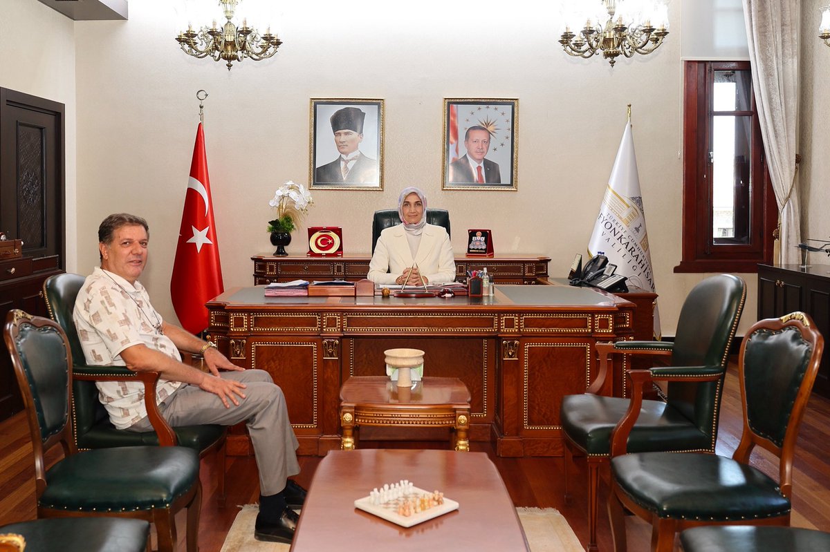 Afyonkarahisar Valisi, Gazeteci Saadettin Ulusoy ile Bir Araya Geldi