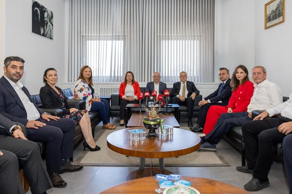 CHP'li Vekiller ve Belediye Başkanı Köksal, Afyonkarahisar'da Buluştu