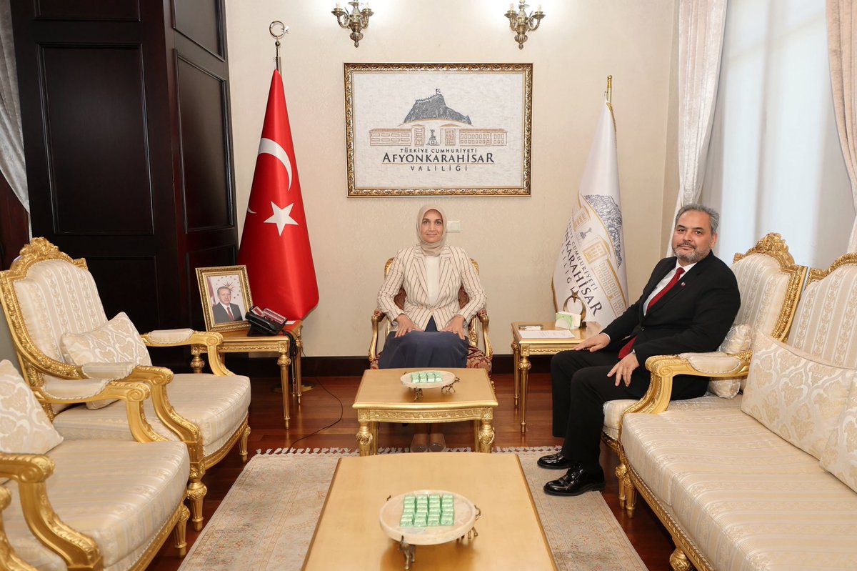 Afyonkarahisar Valisi Güran Yiğitbaşı, Rektör Yardımcısı Arslan'ı Kabul Etti