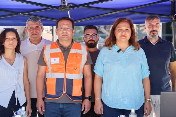 Afyonkarahisar Belediye Başkanı Köksal, Depremzede Vatandaşları Ziyaret Etti