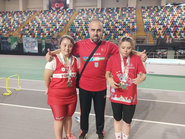 Afyonkarahisar'dan İstanbul'a Altın Yağmuru: Özel Sporcular 3 Madalya Kazandı