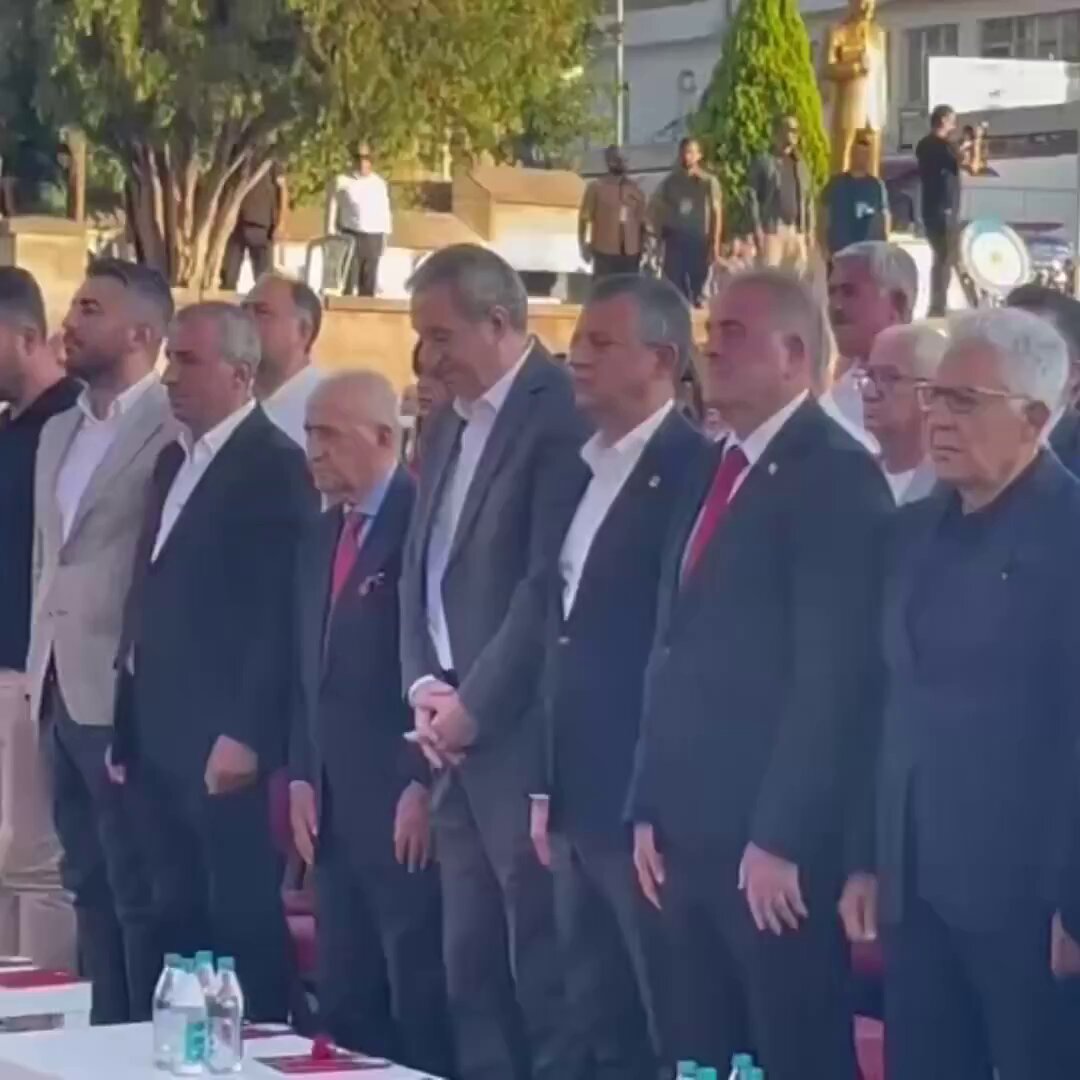 İyi Parti Milletvekili Hakan Şeref Olgun: İstiklal Marşı Okumak Şereftir