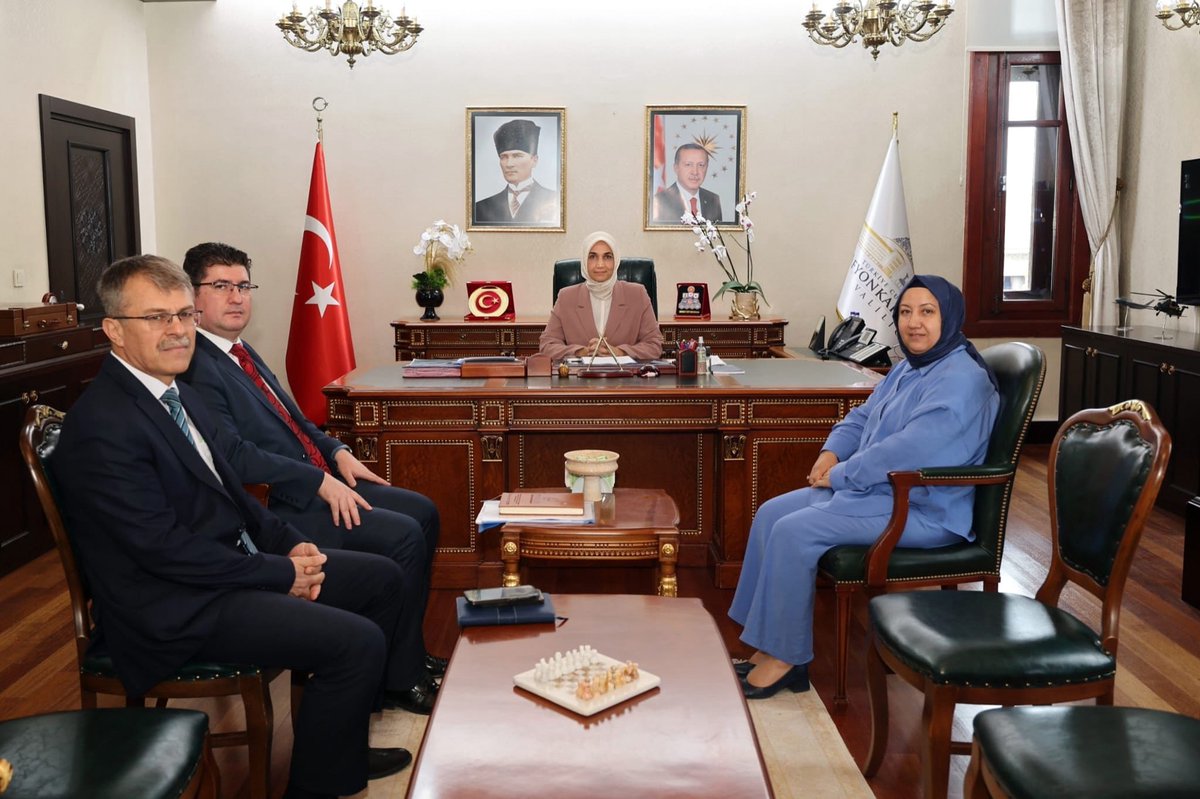 Afyonkarahisar'da Sahipsiz Hayvanlara Destek Ziyareti