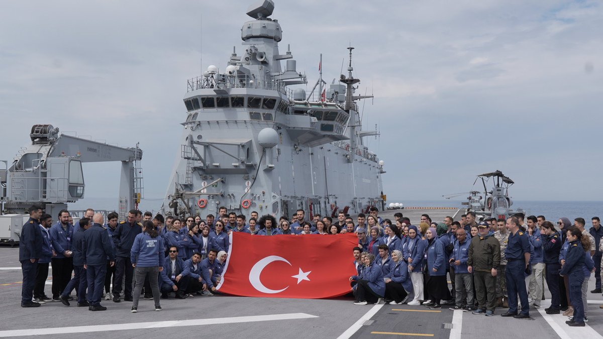 TCG Anadolu ile Zafer Yolculuğu: 350 Genç Denizlere Açılıyor
