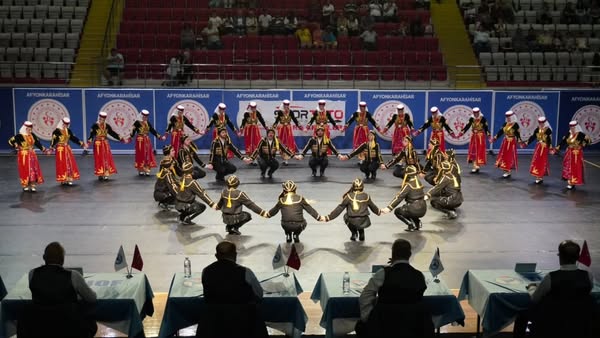 Türkiye Halk Oyunları Şampiyonası Afyonkarahisar'da Başladı
