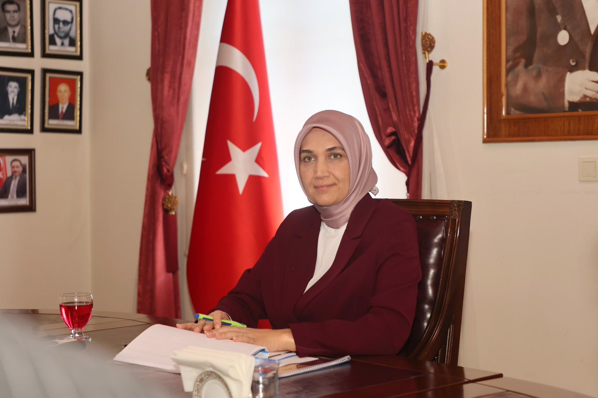 Afyonkarahisar'da İlçe Kaymakamları ve Siyasi Liderler Toplantısı Düzenlendi