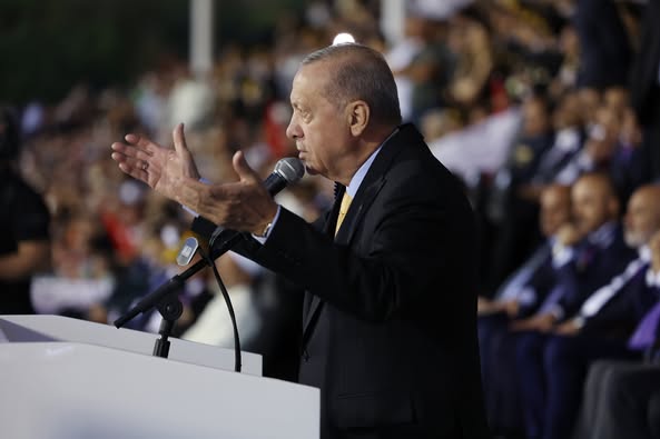 Cumhurbaşkanı Erdoğan: Devletin, Kanunun Üstünlüğünü Savunacağız