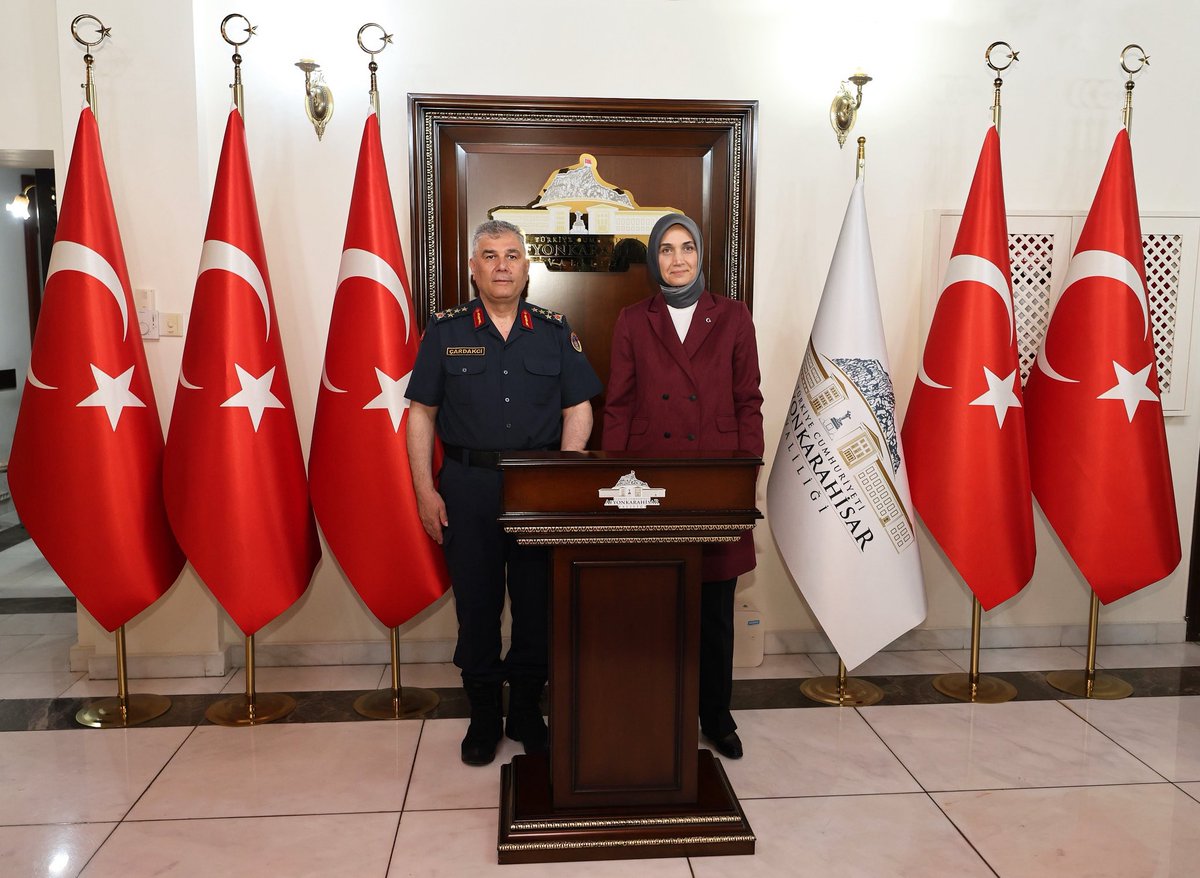 Jandarma Genel Komutanı Afyonkarahisar Valisi'ni Ziyaret Etti
