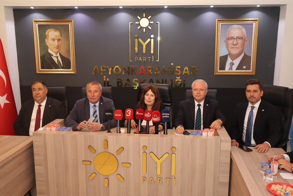 İyi Parti Heyeti Afyonkarahisar'da Seçim Çalışmalarına Katıldı