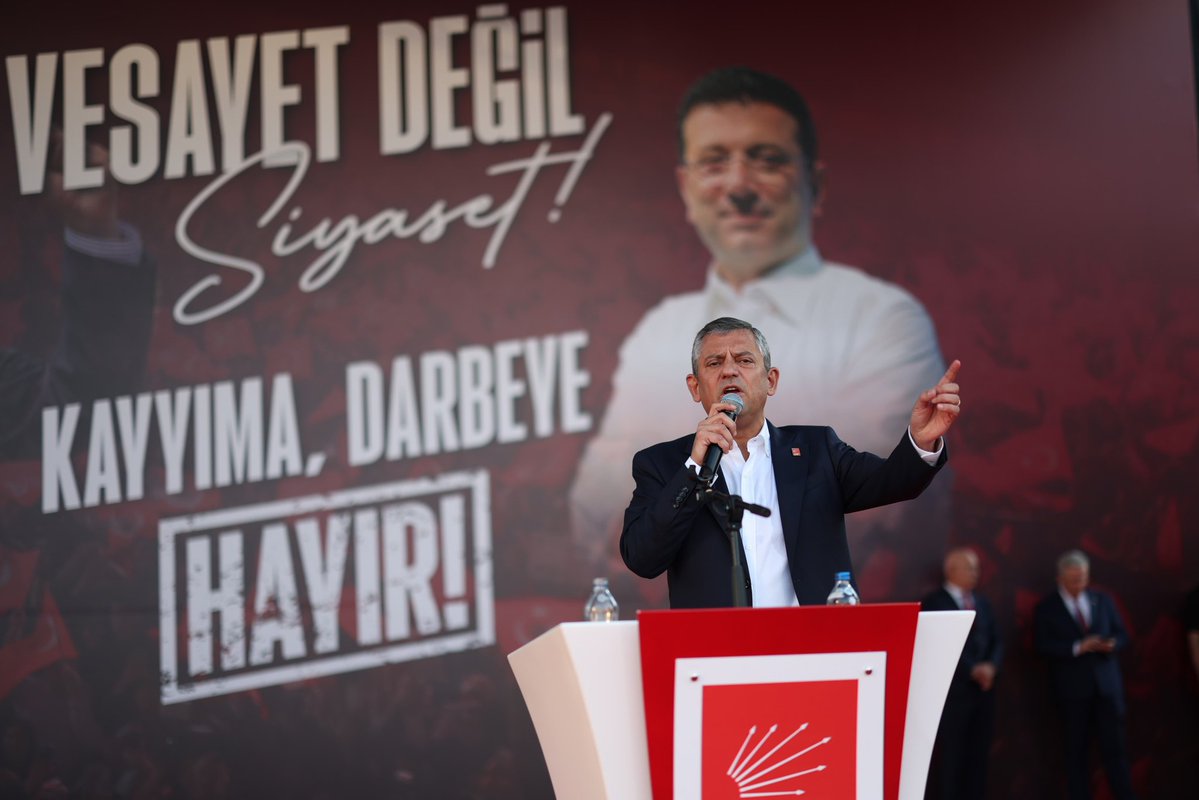 Afyonkarahisar'da CHP İl Başkanı Erhan'dan Vesayete Karşı Büyük Destek