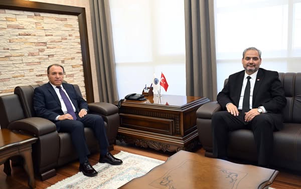 AFSÜ Rektörü Prof. Dr. Aslan, AKÜ Rektörünü Ziyaret Etti