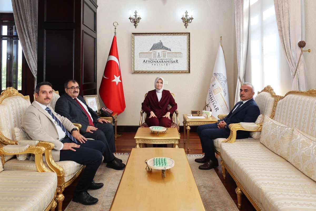 Afyonkarahisar Valisi Güran Yiğitbaşı, Yeni Görevlilere Başarı Diledi
