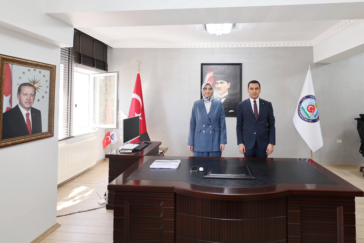 Afyonkarahisar Valisi Yiğitbaşı, Dinar Kaymakamlığı'nı Ziyaret Etti