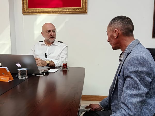 Afyonkarahisar'da AK Parti İl Başkanı Şahin, Vatandaşlarla Buluştu