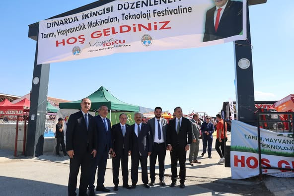 Dinar'da Tarım ve Hayvancılık Makineleri Fuarı İkinci Kez Açıldı