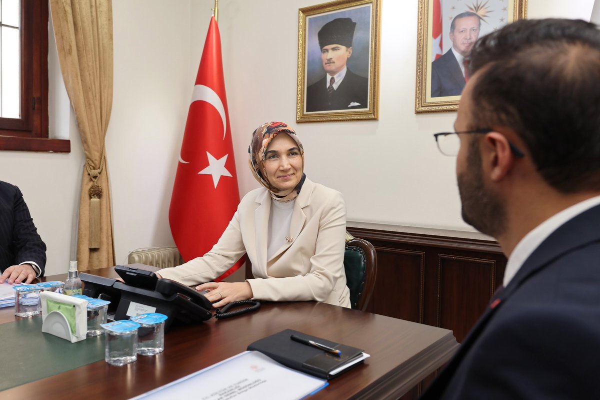 Afyonkarahisar'da Vakıf Eserleri Toplantısı: Tarihi Mirasın Korunması Ele Alındı