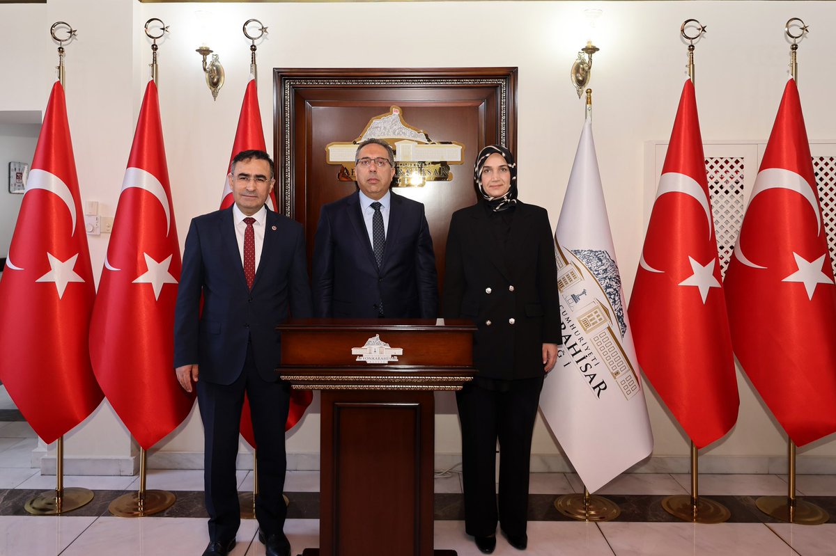 Afyonkarahisar Valisi Yiğitbaşı, Bakan Yardımcısı ve Milletvekillerini Makamında Ağırladı