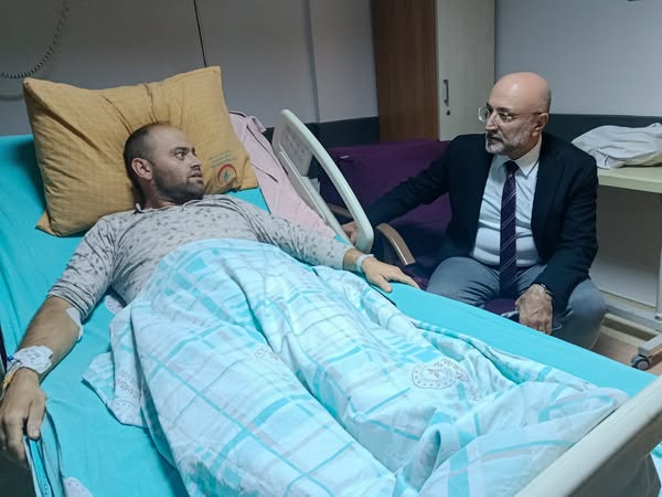 AK Partili Turgay Şahin'den Hastane Ziyareti