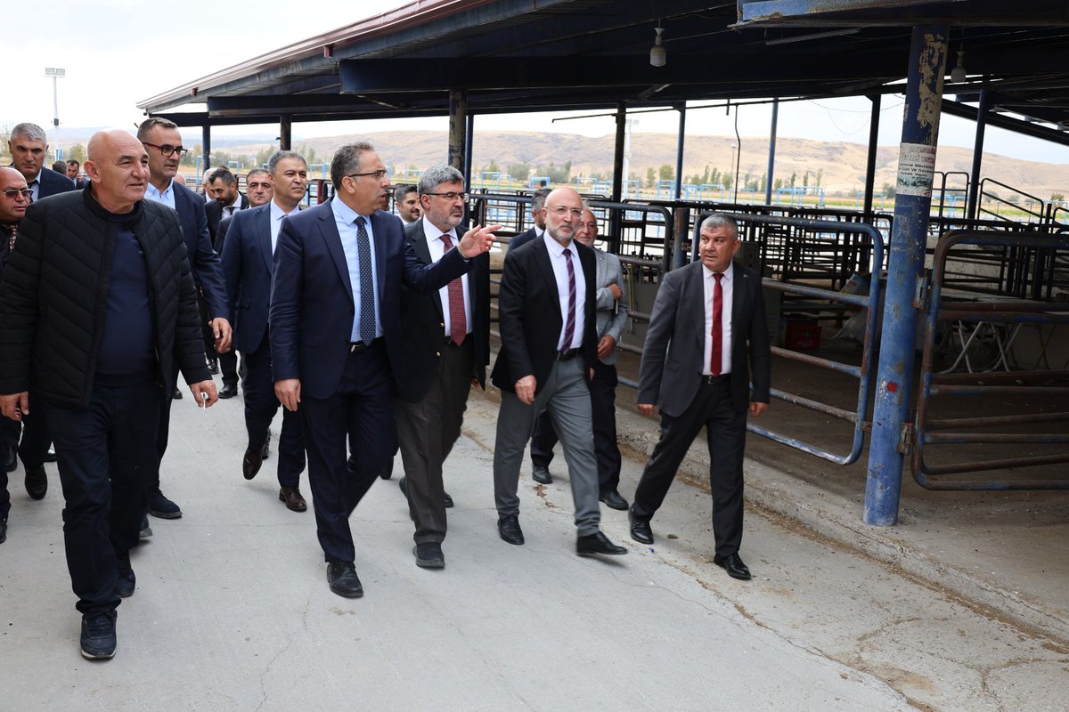 Afyonkarahisar'da Hayvan Pazarı Denetimi ve Yatırım Müjdesi