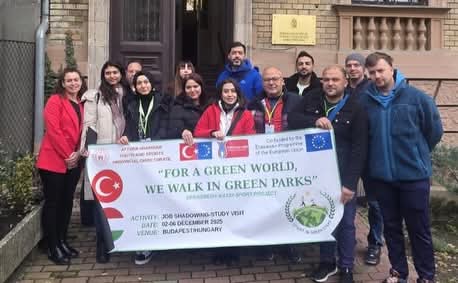 Yeşil Bir Dünya İçin Yeşil Alanlarda Yürüyoruz